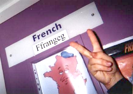 Doing the V's to a french room