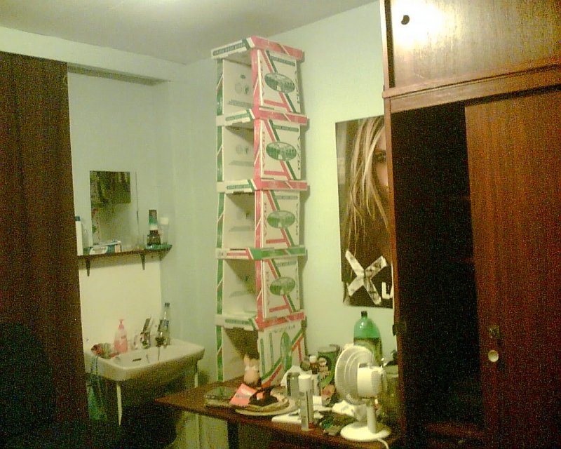 The tower of pizza boxes